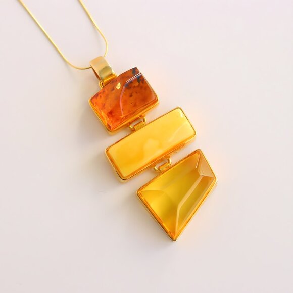 Baltic Amber Pendant Necklace 14lK Gold Plated Sterling Silver - Picture 2 of 7